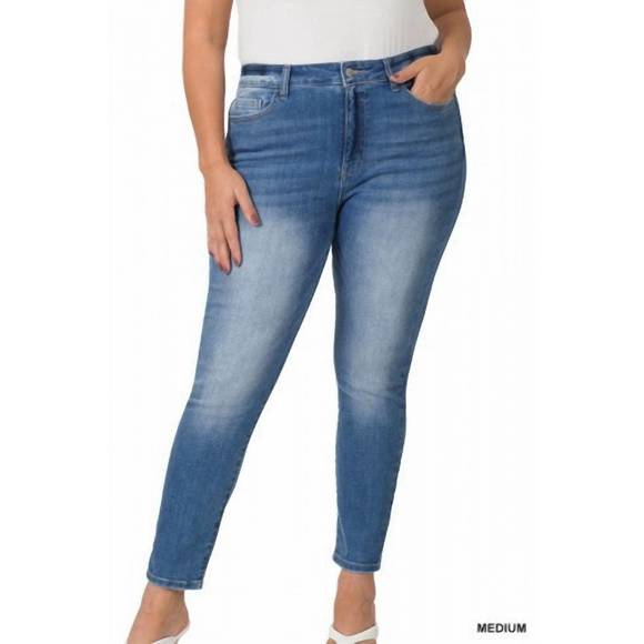 Zenana Outfitters Jeans New Zenana The Jade Denim In Medium Wash